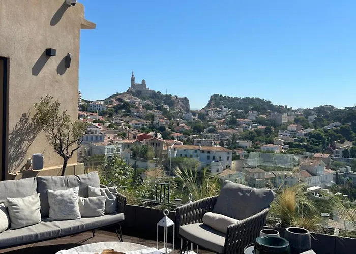 Mai Homes - La Villa Bompard