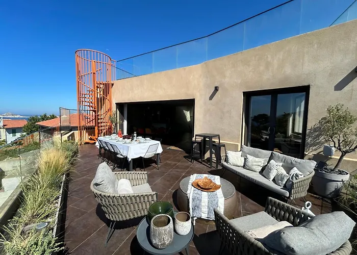 Mai Homes - La Villa Bompard